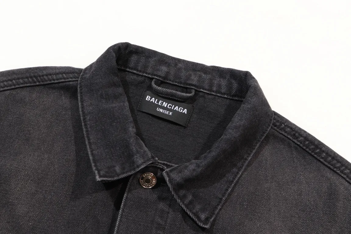 【BALENCIAGA】バレンシアガ   ジャケット着  ご好評に付き再入荷！240921