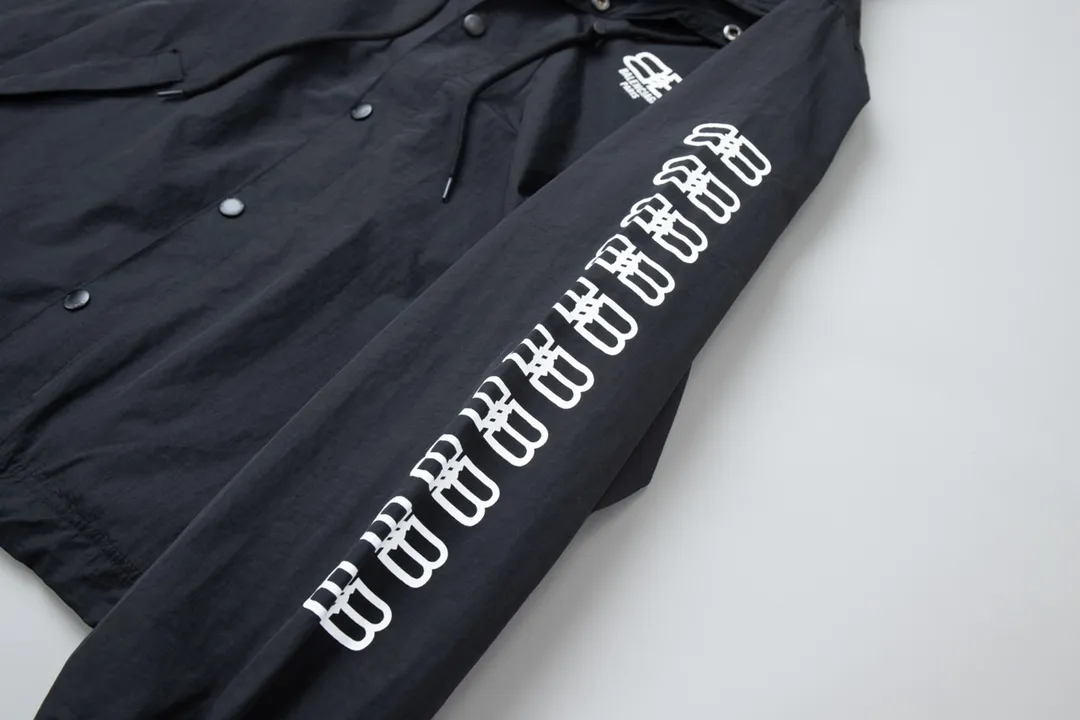 【BALENCIAGA 公式旗艦店】 バレンシアガ  ジャケット着 好評に付き再入荷 240827
