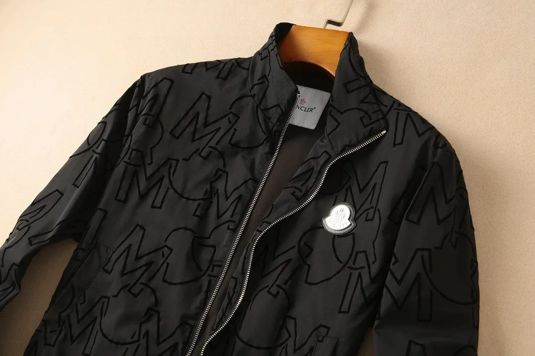 【MONCLER 公式旗艦店】 モンクレール  ジャケット着 ご好評に付き再入荷！250106