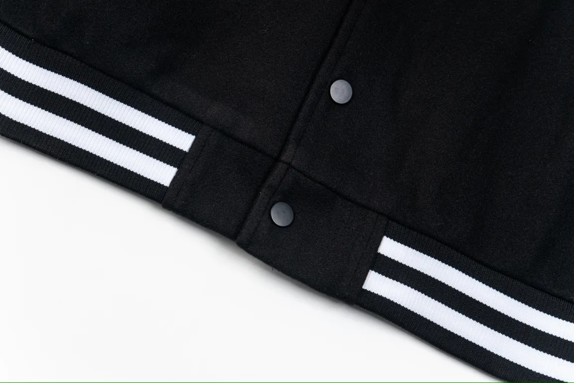 【MONCLER 公式旗艦店】 モンクレール  ジャケット着 ご好評に付き再入荷！241212
