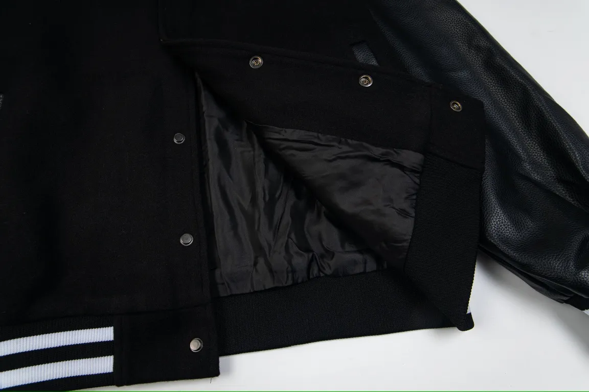 【MONCLER 公式旗艦店】 モンクレール  ジャケット着 ご好評に付き再入荷！241212