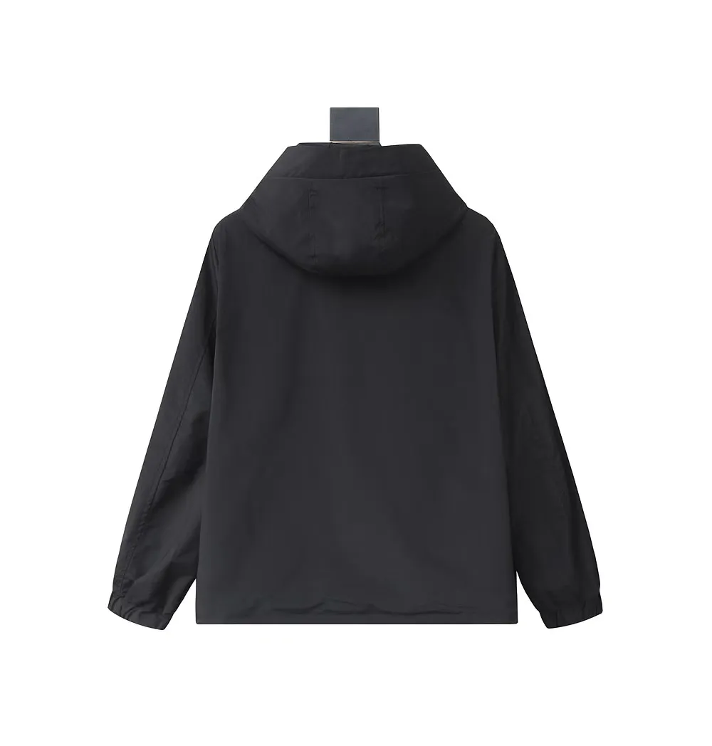 【MONCLER 公式旗艦店】 モンクレール  ジャケット着 ご好評に付き再入荷！241023