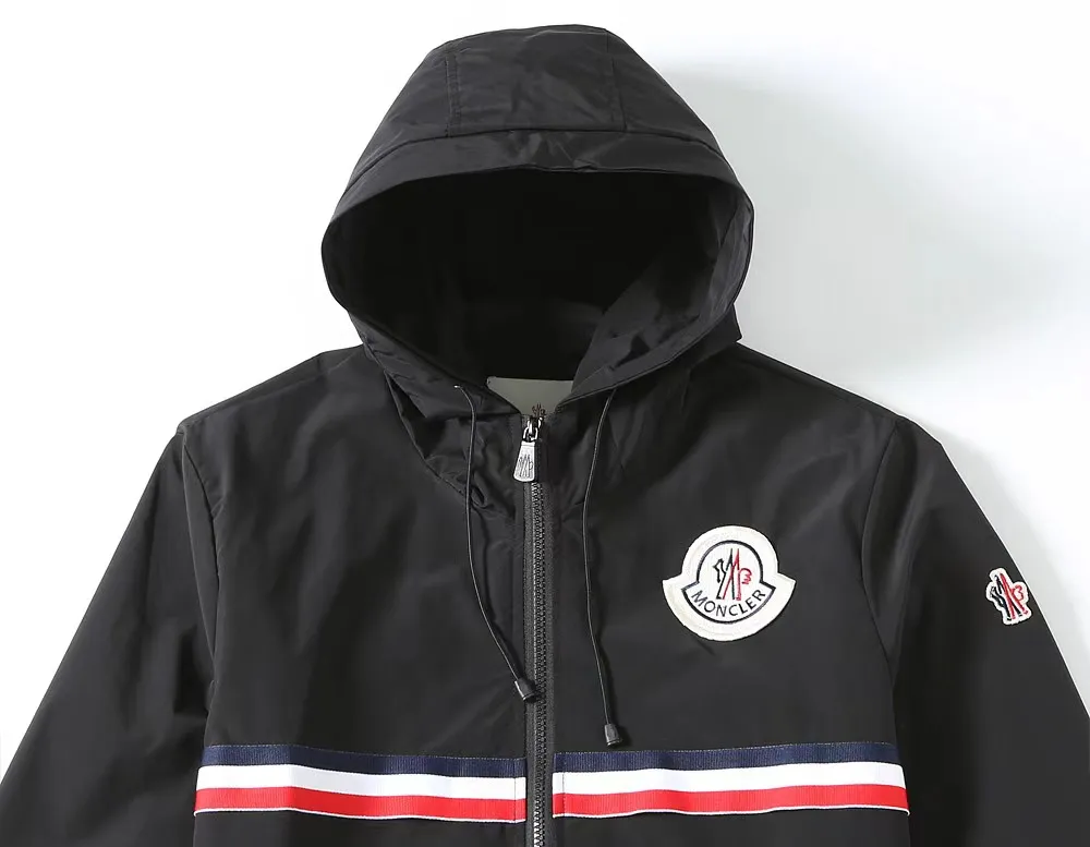 【MONCLER 公式旗艦店】 モンクレール  ジャケット着 ご好評に付き再入荷！241023