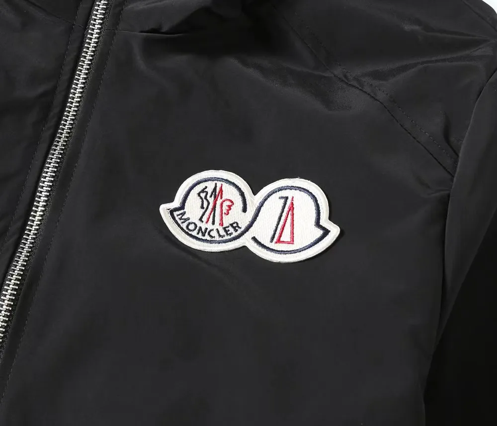 【MONCLER 公式旗艦店】 モンクレール  ジャケット着 ご好評に付き再入荷！241023
