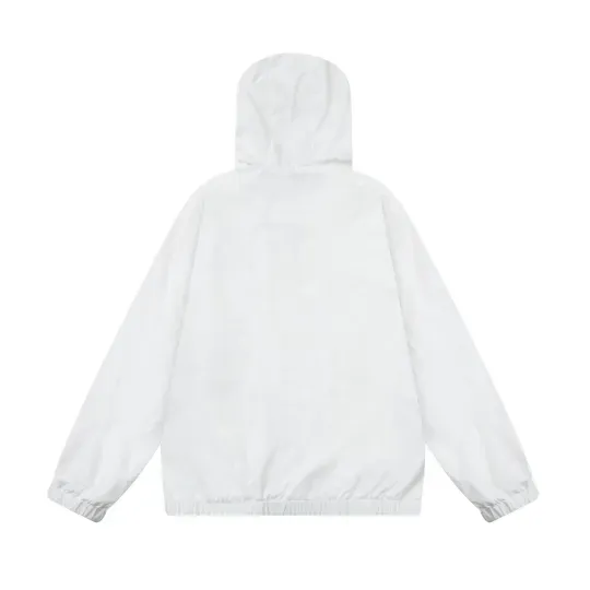 【Moncler日本公式許可旗艦店】（モンクレール）ジャケット着 ご好評に付き再入荷！！【男女兼用】 240920