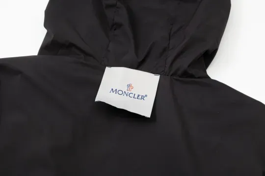 【Moncler日本公式許可旗艦店】（モンクレール）ジャケット着 ご好評に付き再入荷！！【男女兼用】 240920