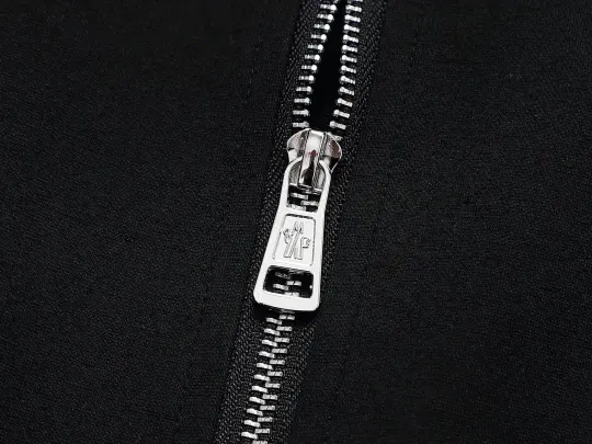 【MONCLER】モンクレール、スーツ 【即日出荷】ご好評に付き再入荷！240918