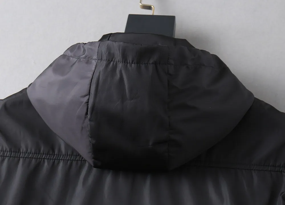 【FENDI  公式旗艦店】フェンディ  ジャケット着 好評に付き再入荷 241223