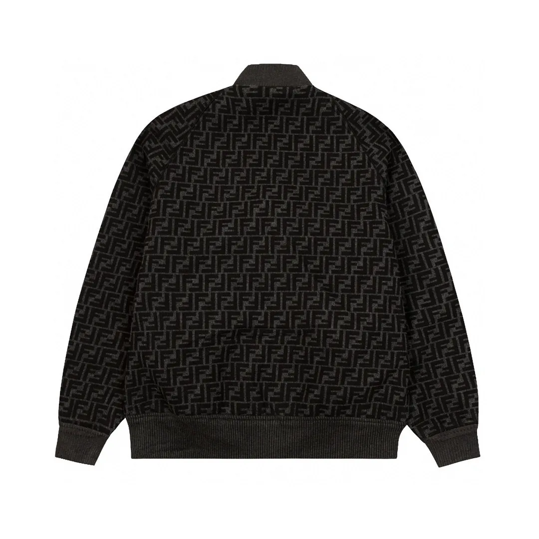 【FENDI  公式旗艦店】フェンディジャケット着 好評に付き再入荷！241122