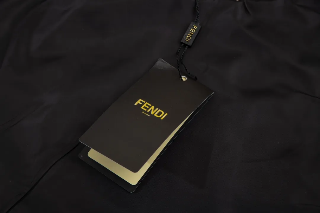 【FENDI】フェンディ ジャケット着ご好評に付き再入荷！240923