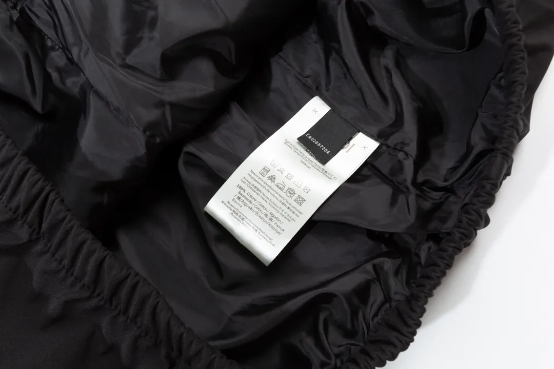 【FENDI】フェンディ ジャケット着ご好評に付き再入荷！240923