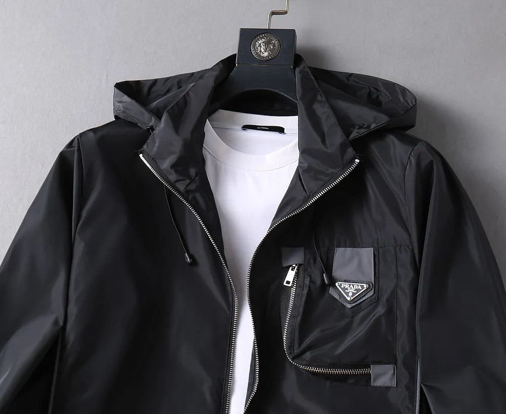 【PRADA  公式旗艦店】プラダ   ジャケット着 ご好評に付き再入荷！250107