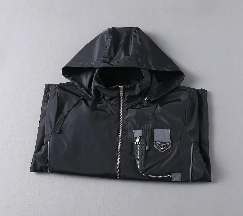 【PRADA  公式旗艦店】プラダ   ジャケット着 ご好評に付き再入荷！250107