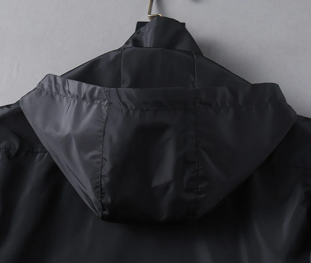 【PRADA  公式旗艦店】プラダ   ジャケット着 ご好評に付き再入荷！250107