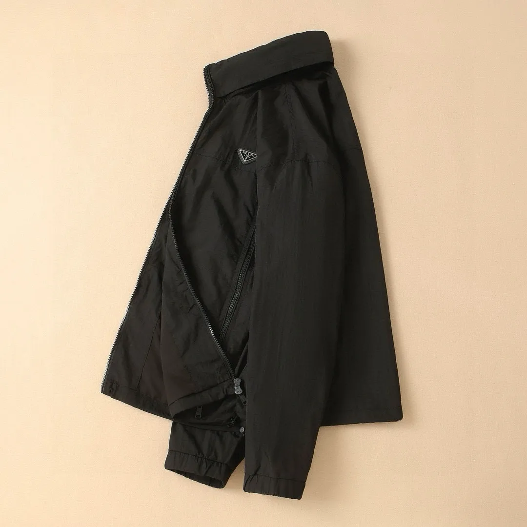 【PRADA  公式旗艦店】プラダ   ジャケット着 ご好評に付き再入荷！250107