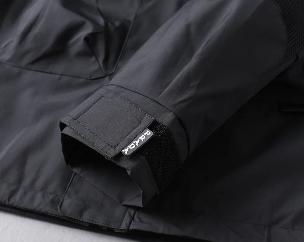 【PRADA  公式旗艦店】プラダ   ジャケット着 ご好評に付き再入荷！250107