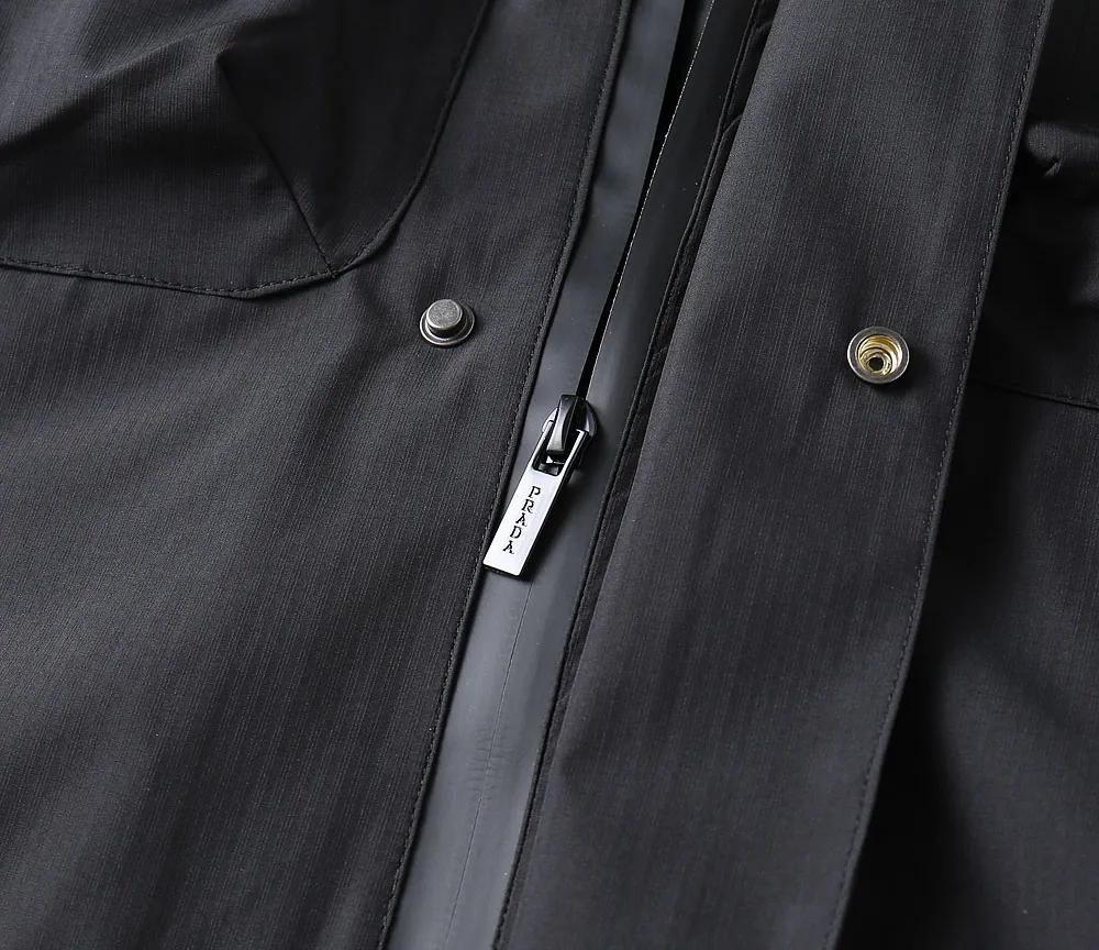 【PRADA  公式旗艦店】プラダ   ジャケット着 ご好評に付き再入荷！250107