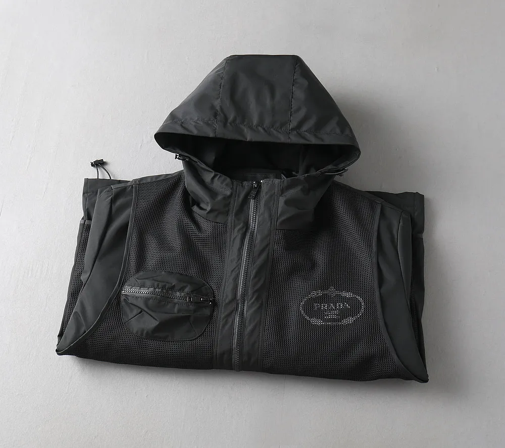 【PRADA  公式旗艦店】プラダ   ジャケット着 ご好評に付き再入荷！250107