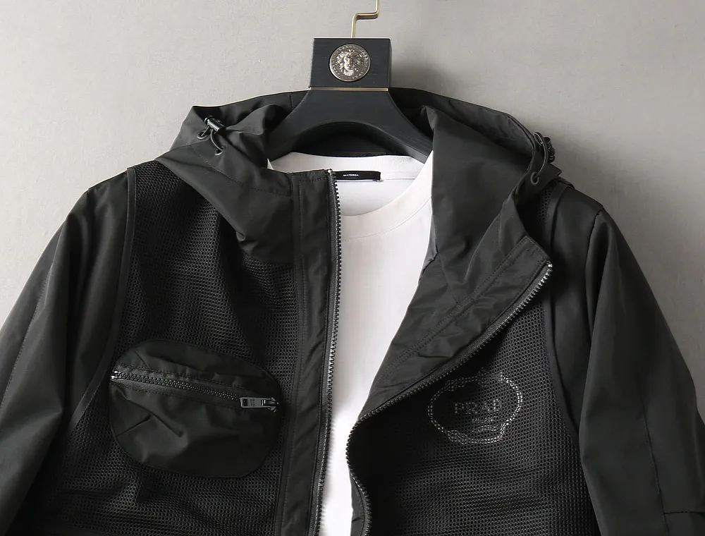 【PRADA  公式旗艦店】プラダ   ジャケット着 ご好評に付き再入荷！250107