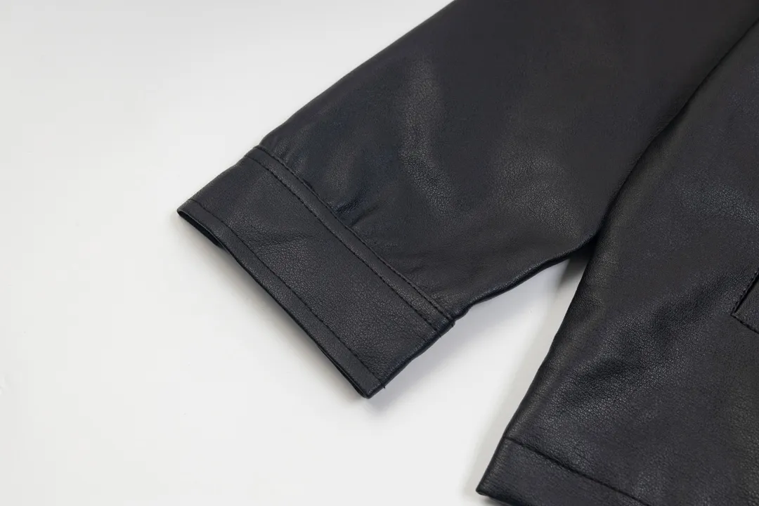 【PRADA  公式旗艦店】プラダ  ジャケット着 好評に付き再入荷 241224
