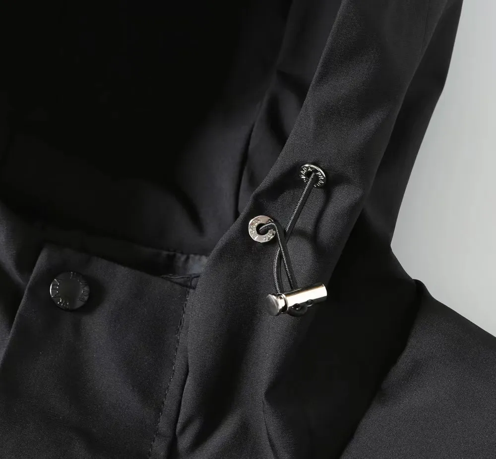 【PRADA  公式旗艦店】 プラダ  ジャケット着 ご好評に付き再入荷！241024