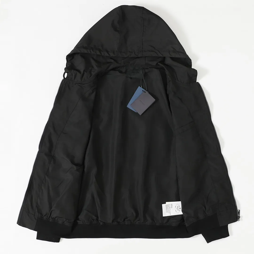 【PRADA  公式旗艦店】 プラダ  ジャケット着 ご好評に付き再入荷！241024