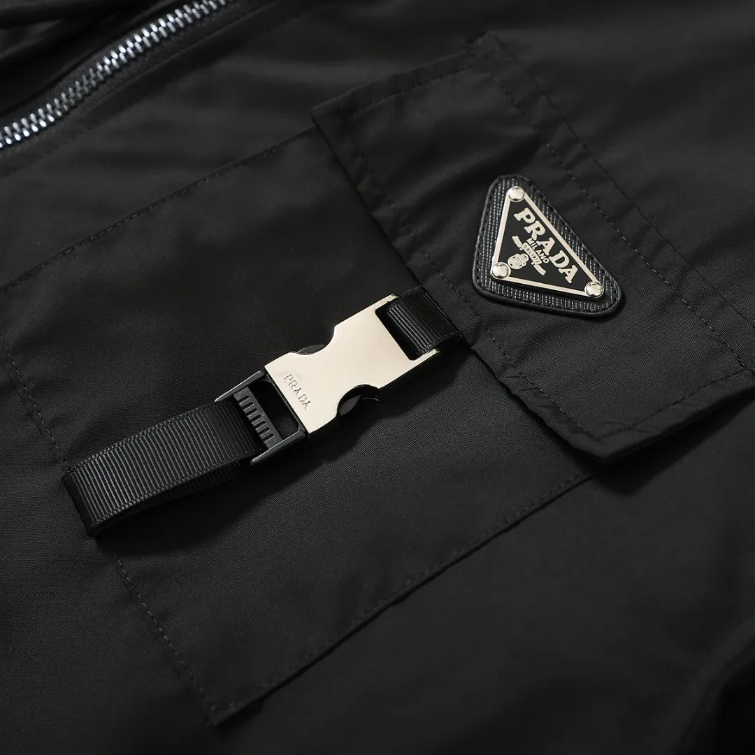 【PRADA  公式旗艦店】 プラダ  ジャケット着 ご好評に付き再入荷！241024