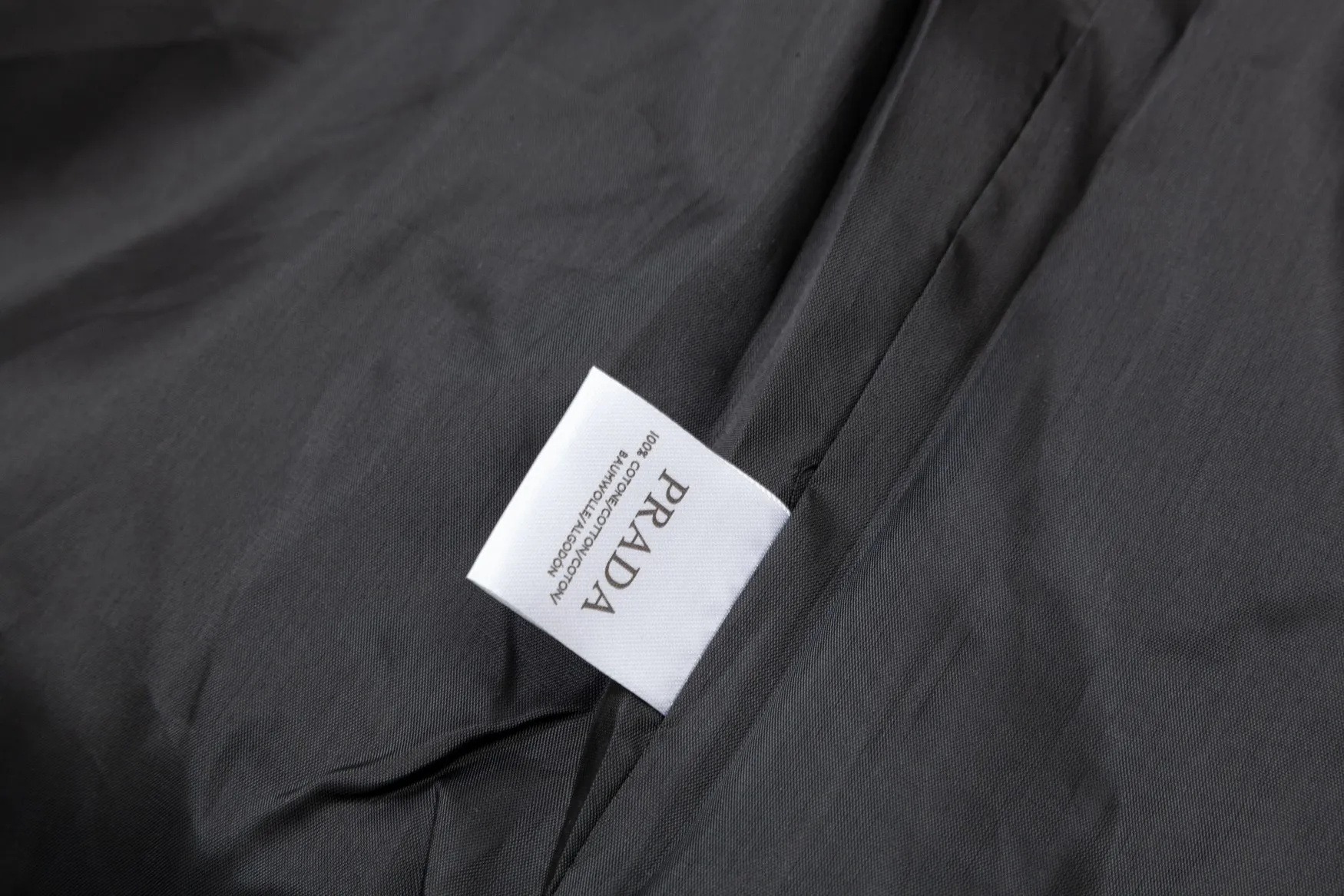 【PRADA】プラダ  ジャケット着ご好評に付き再入荷！240923