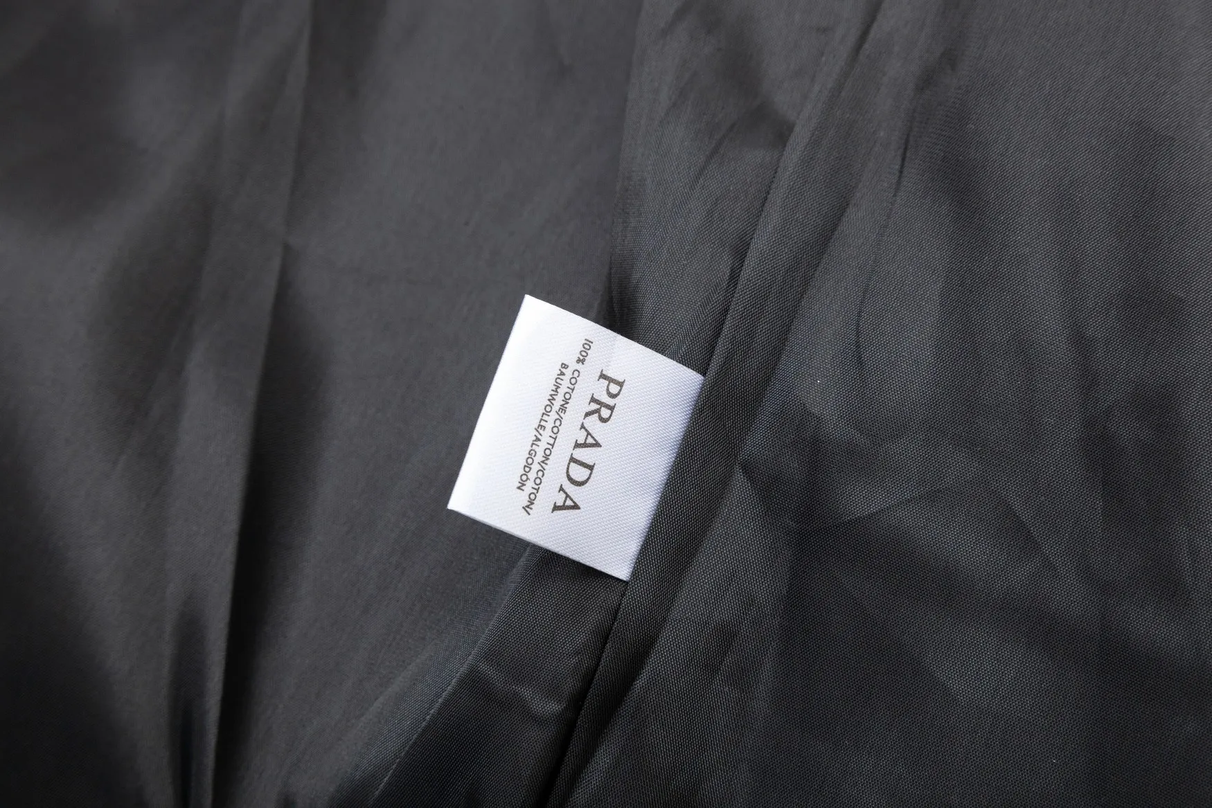 【PRADA】プラダ  ジャケット着ご好評に付き再入荷！240923