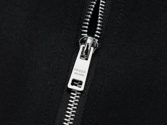 【Prada】( プラダ )  スーツ【即日出荷】ご好評に付き再入荷！240915