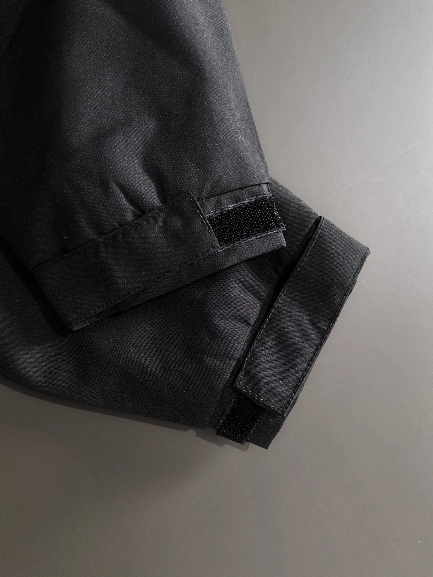 【LOEWE 公式旗艦店】ロエベ  ジャケット着 好評に付き再入荷 241224