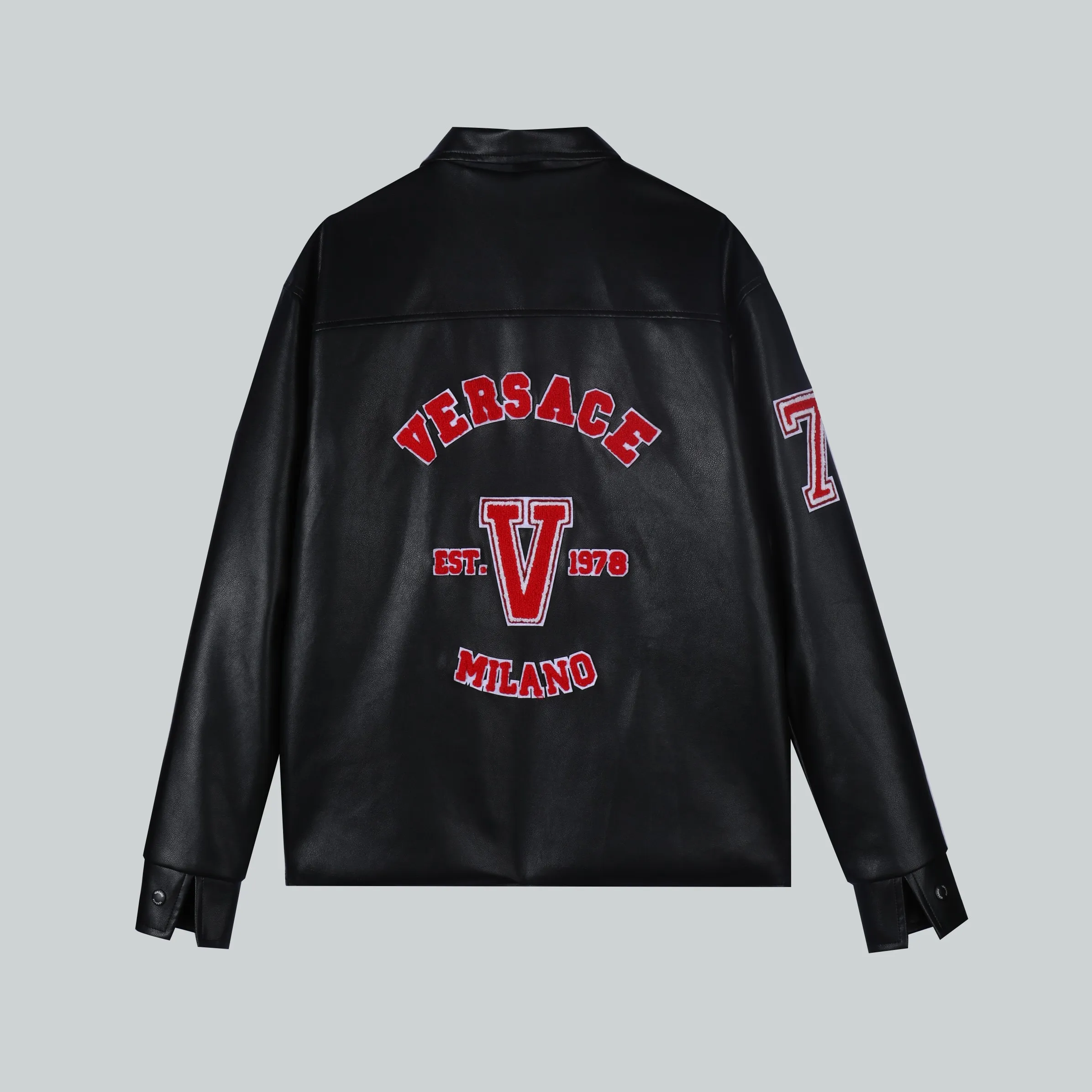 【VERSACE  公式旗艦店】ヴェルサーチ  ジャケット着 ご好評に付き再入荷！241024