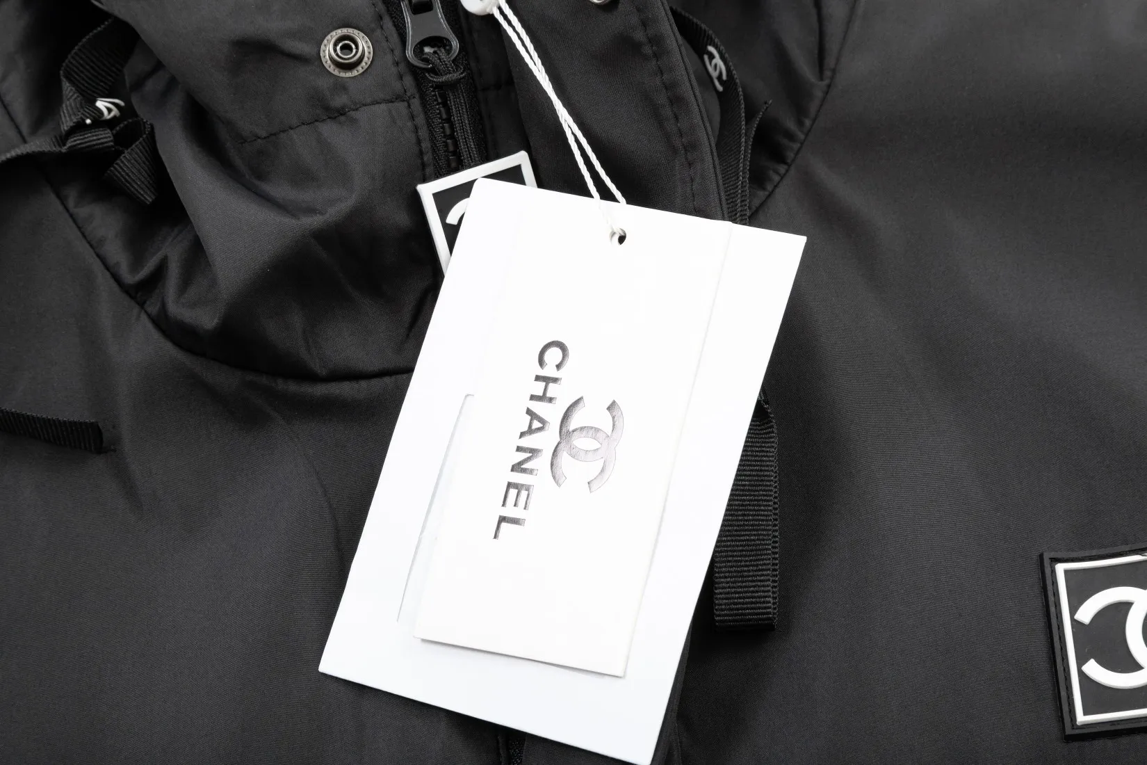 【CHANEL  公式旗艦店】シャネル   ジャケット着 好評に付き再入荷！241223