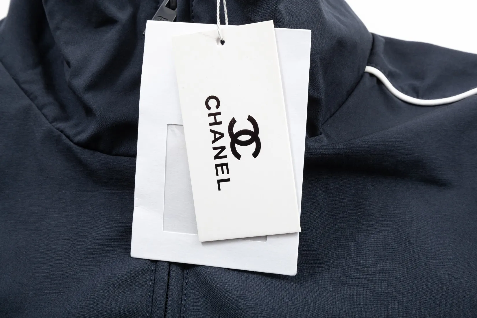 【CHANEL  公式旗艦店】シャネル   ジャケット着 好評に付き再入荷！241223