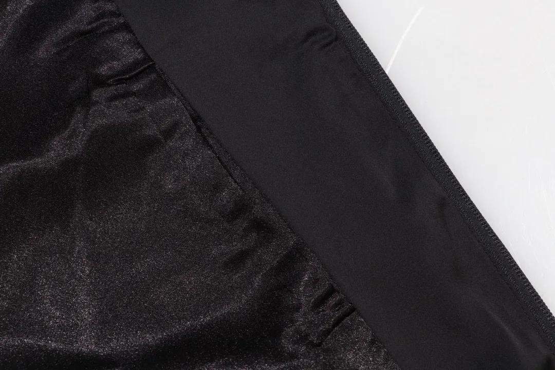 【YSL SAINT LAURENT  公式旗艦店】サンローラン  ジャケット着 好評に付き再入荷！241113