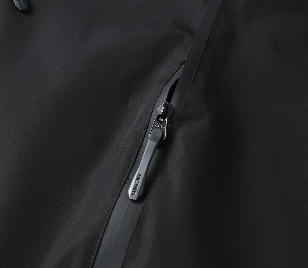 【ARCTERYX  公式旗艦店】アークテリクス  ジャケット着 ご好評に付き再入荷！250107
