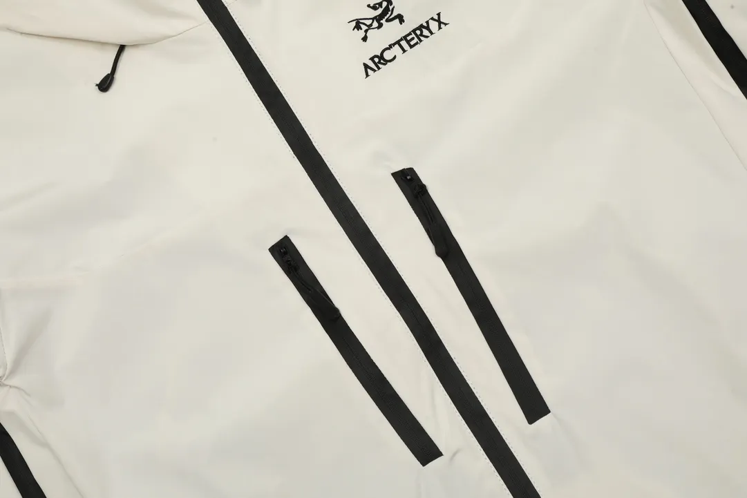 【ARCTERYX  公式旗艦店】アークテリクス  ジャケット着  スウェット ご好評に付き再入荷！241123
