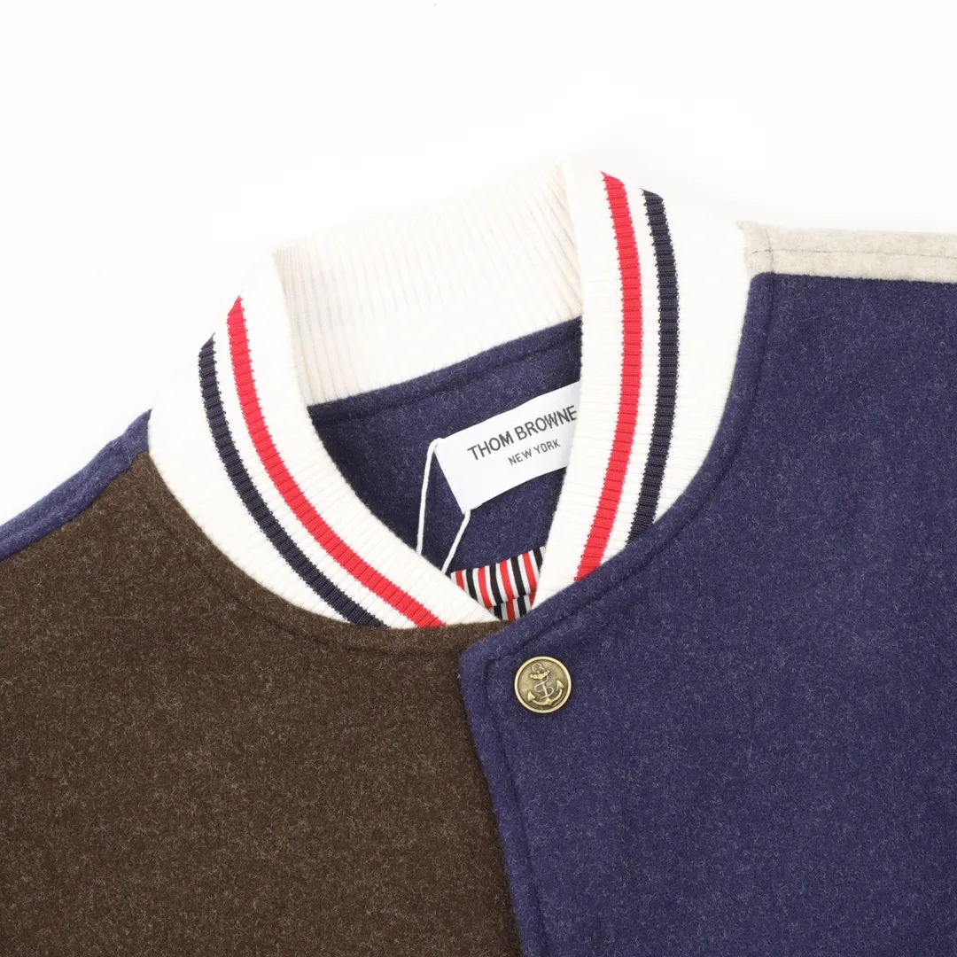 【ThomBrowne  公式旗艦店】トムブラウン  ジャケット着 好評に付き再入荷！250106
