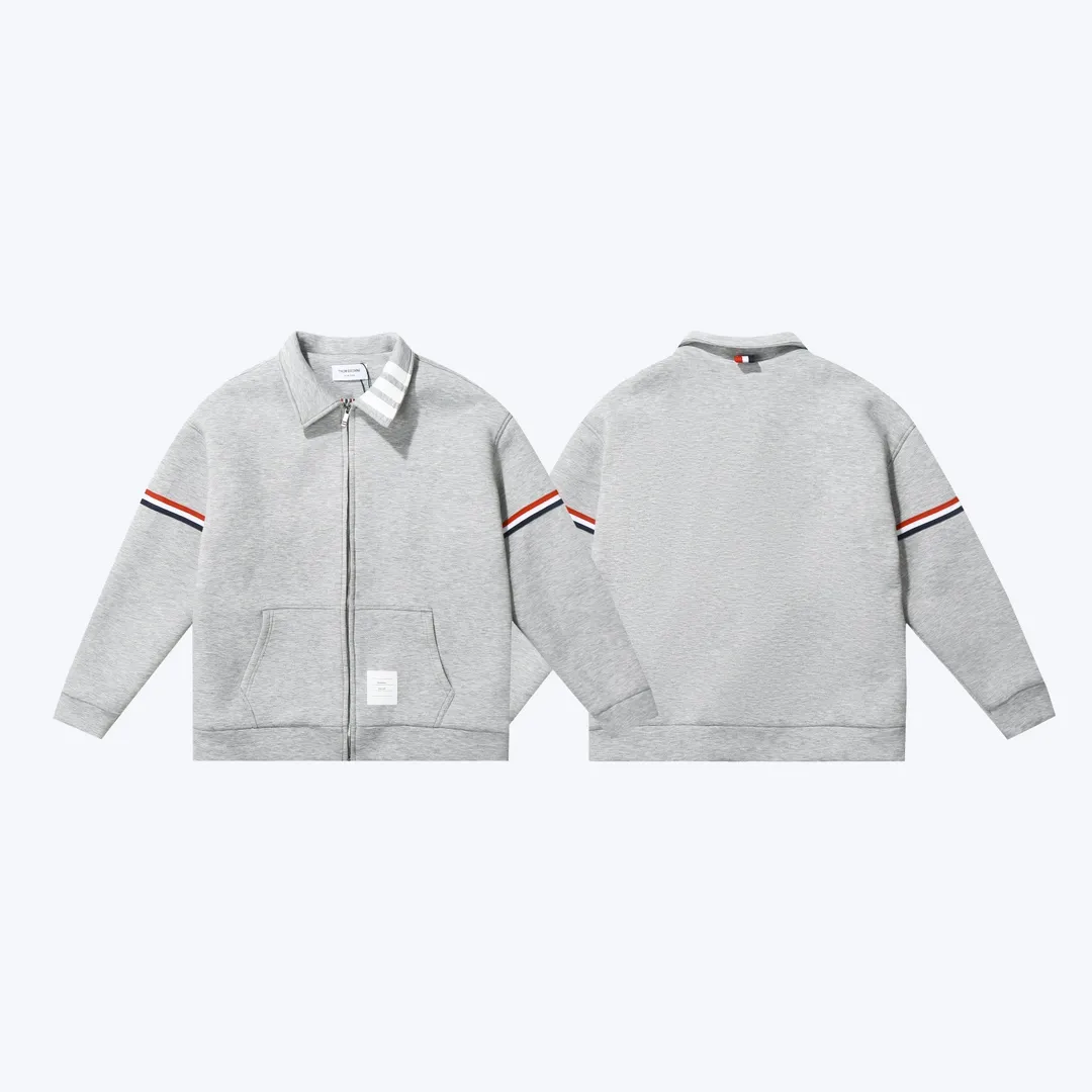 【ThomBrowne  公式旗艦店】トムブラウン  ジャケット着 好評に付き再入荷！250106
