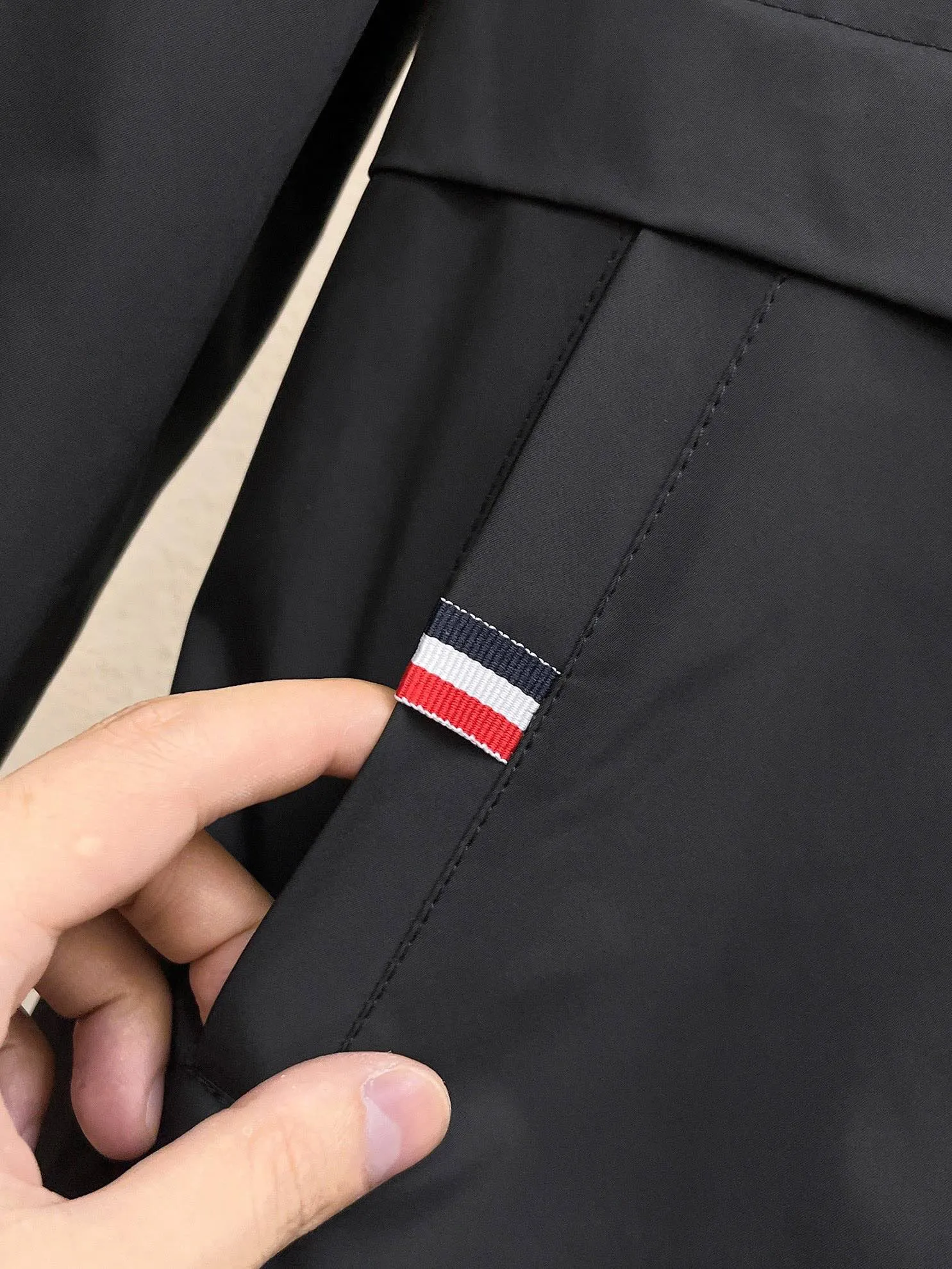 【ThomBrowne 公式旗艦店】トムブラウン   ジャケット着ご好評に付き再入荷！250106