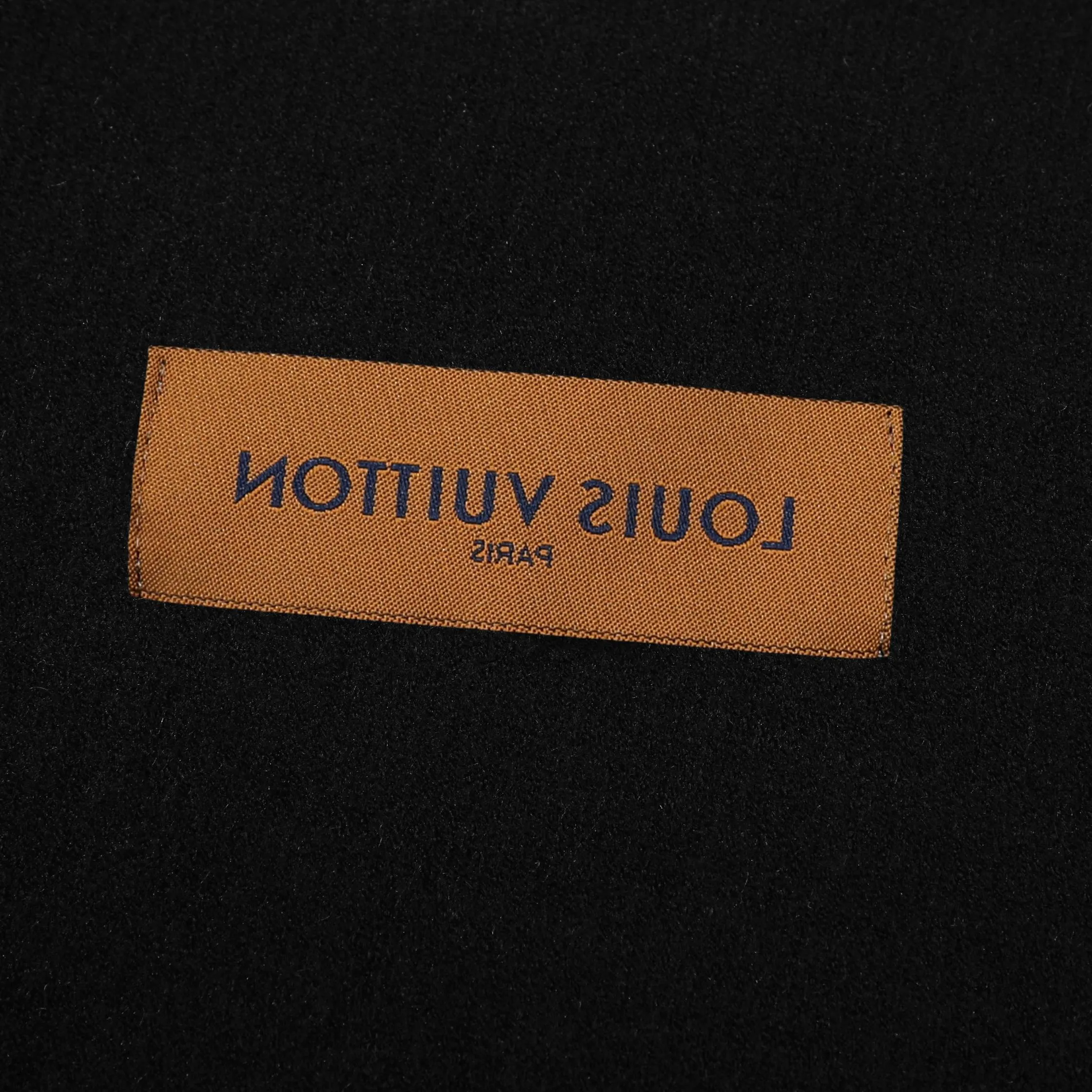 LV【LOUIS VUITTON 公式旗艦店】ルイヴィトン  セーター好評に付き再入荷！241230