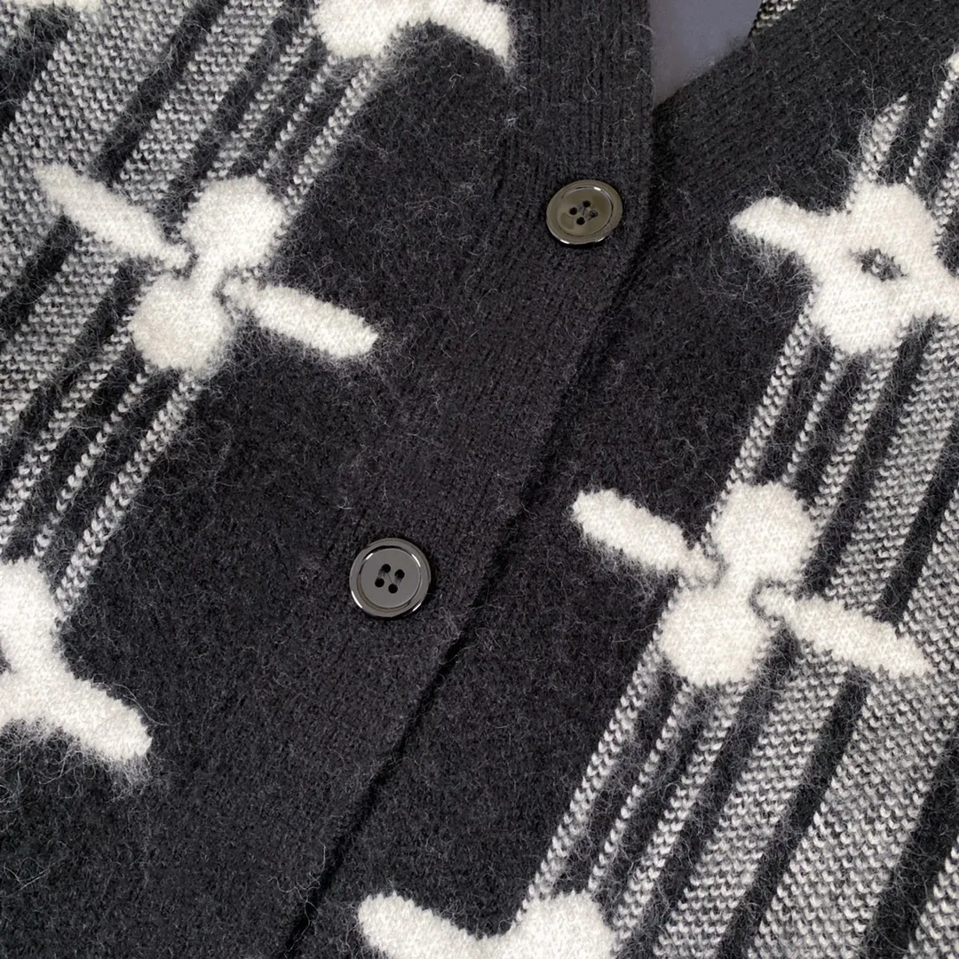 LV【LOUIS VUITTON   公式旗艦店】ルイヴィトン セーター   ご好評に付き再入荷！241230