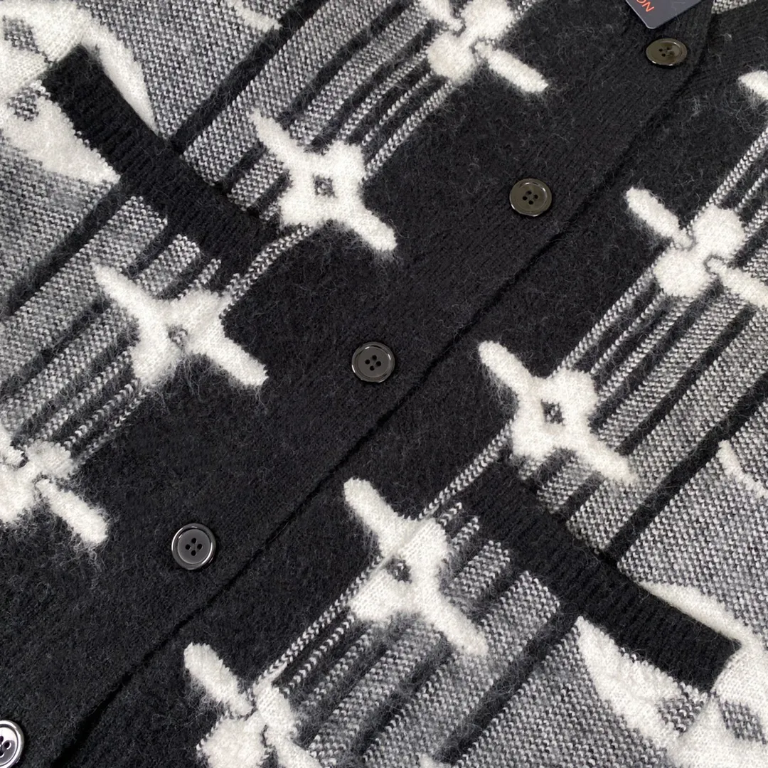 LV【LOUIS VUITTON   公式旗艦店】ルイヴィトン セーター   ご好評に付き再入荷！241230