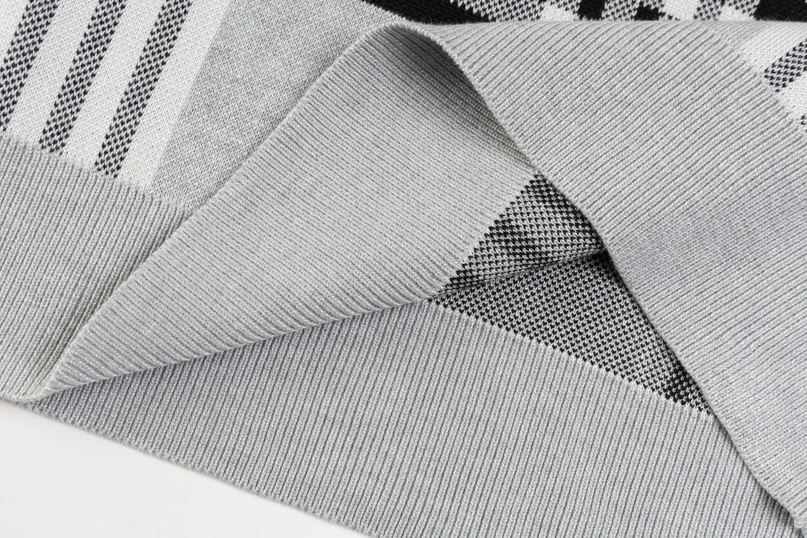 LV【LOUIS VUITTON  公式旗艦店】ルイヴィトン  セーター好評に付き再入荷！241128