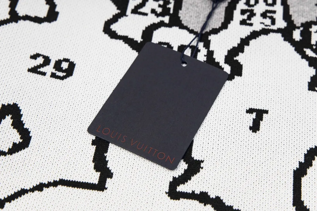 LV 【LOUIS VUITTON 公式旗艦店】ルイヴィトン  セーター好評に付き再入荷！ 241029