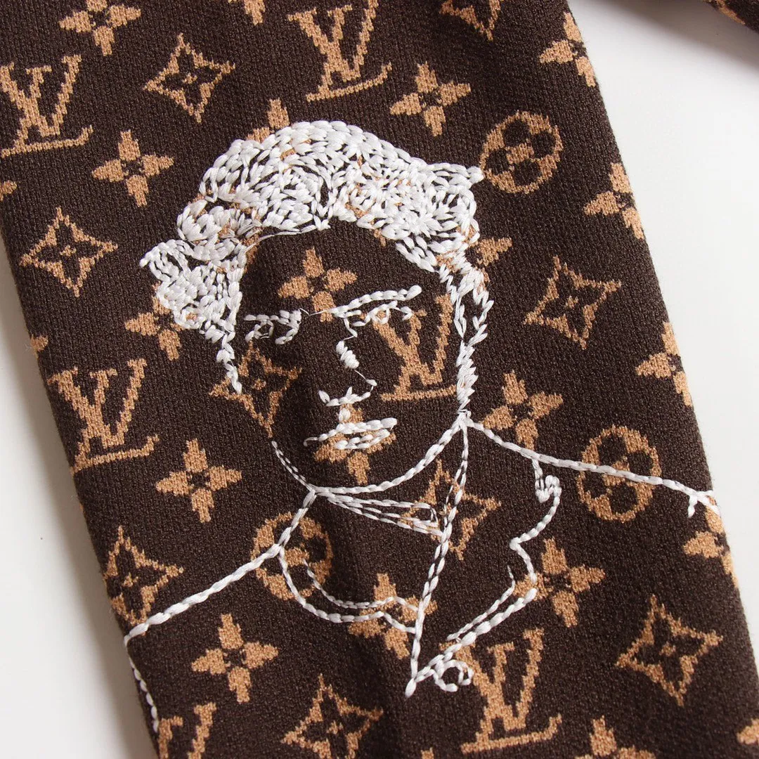 LV 【LOUIS VUITTON 公式旗艦店】ルイヴィトン  セーター好評に付き再入荷！ 240927
