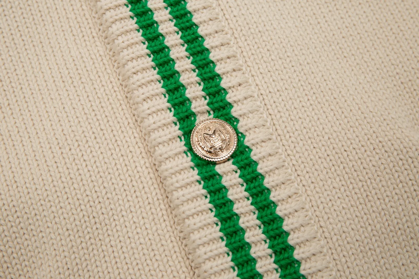 【GUCCI 公式旗艦店】グッチ  セーター好評に付き再入荷！250108