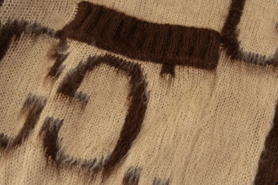 【GUCCI  公式旗艦店】グッチ  セーター好評に付き再入荷！241128