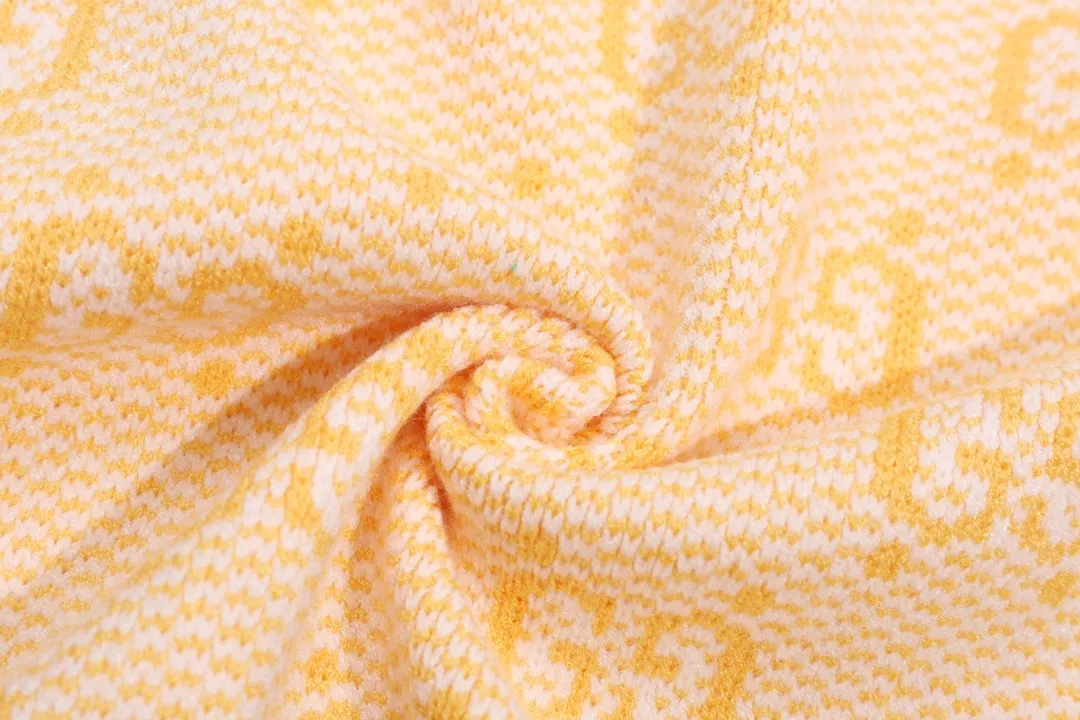 【GUCCI  公式旗艦店】グッチ  セーター好評に付き再入荷！ 241104