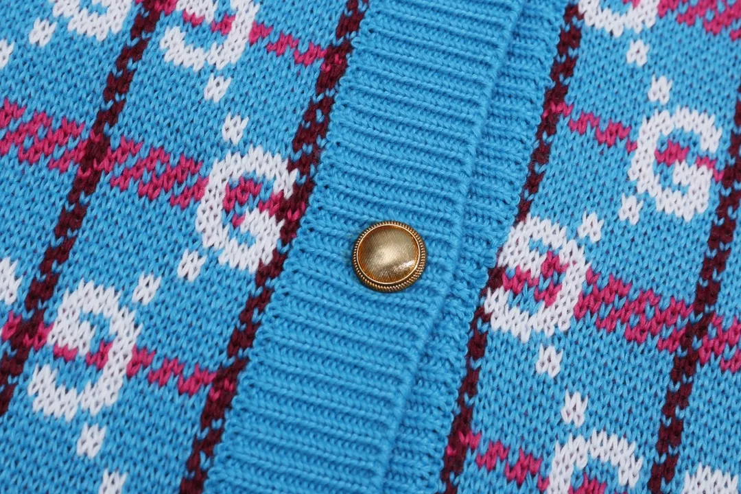 【GUCCI  公式旗艦店】グッチ  セーター好評に付き再入荷！ 241104